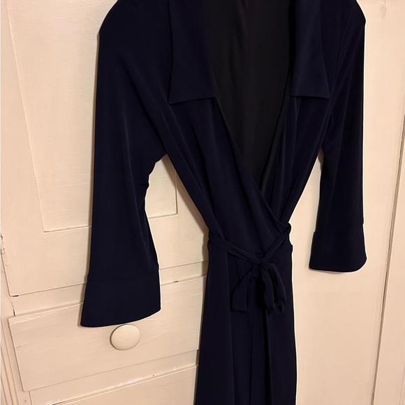 Notice navy wrap dress excellent condition - Picture 2 of 6